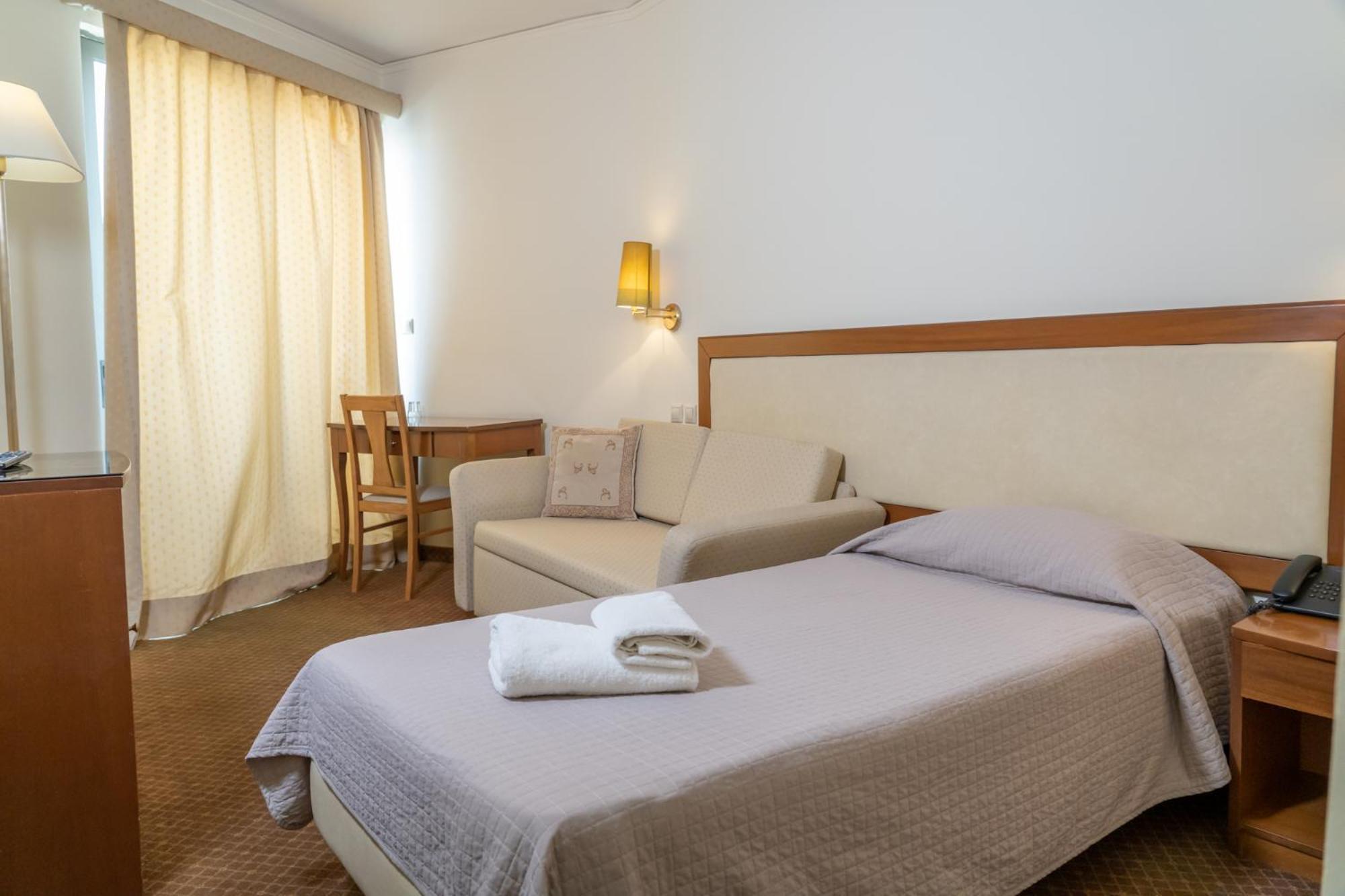 Four Seasons Отель