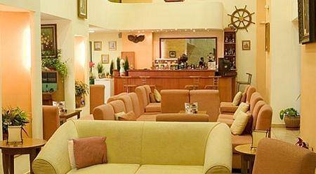 Four Seasons Отель 3*